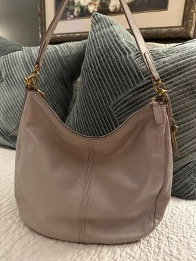 Fossil Leather Shoulder Bag in Warm Gray